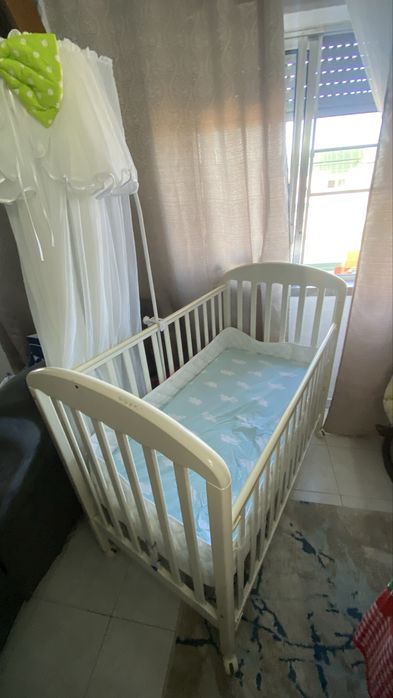 Berço bebe criança + colchao + rede mosquiteira