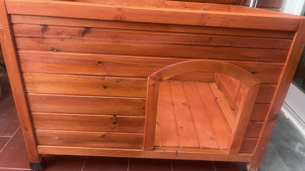 Casa exterior para cǎo ou gato