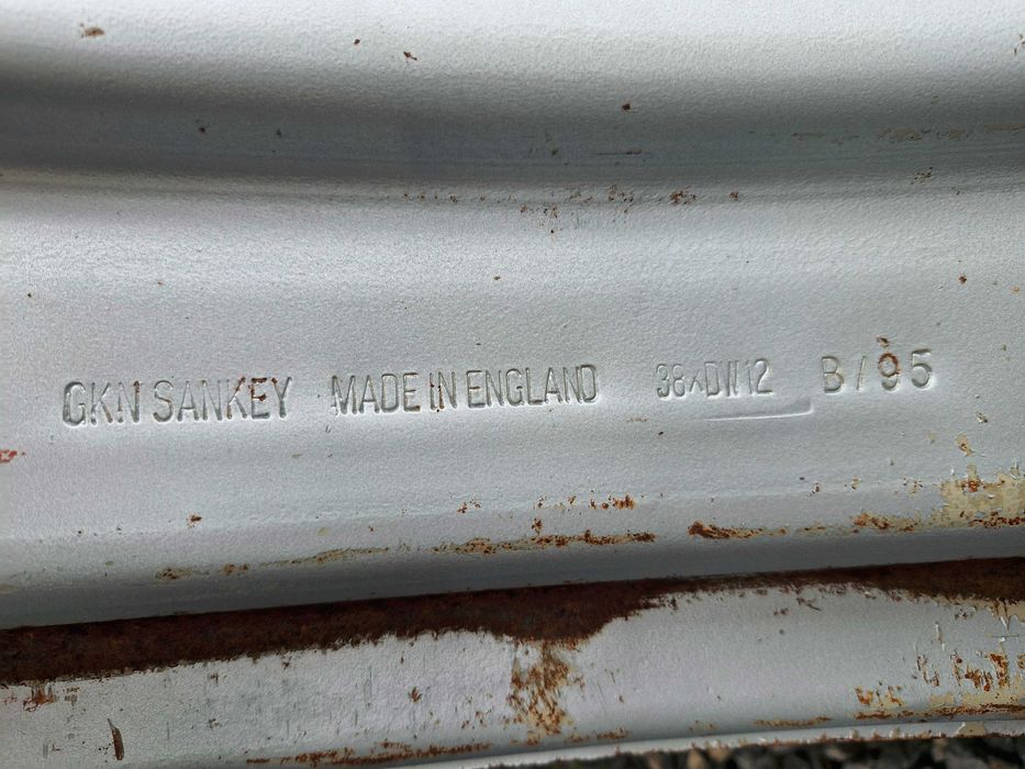 KOŁA WĄSKIE do MIĘDZYRZĘDZI 13.6 r38 tył DEUTZ STEYR 38x12 centr 160mm