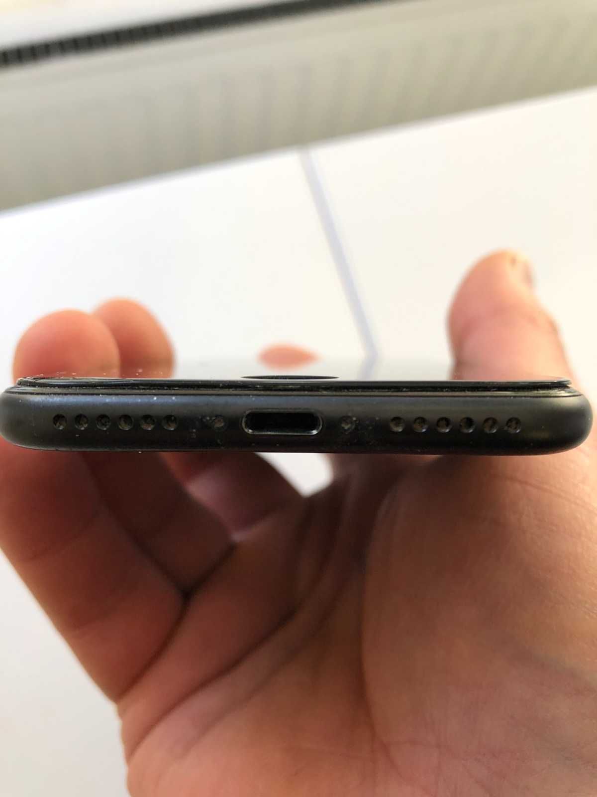 Продам IPhone 7/128 айфон 7/128