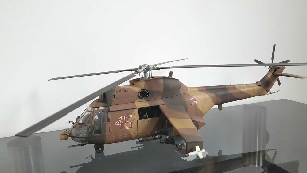 Śmigłowiec z filmu RAMBO 3