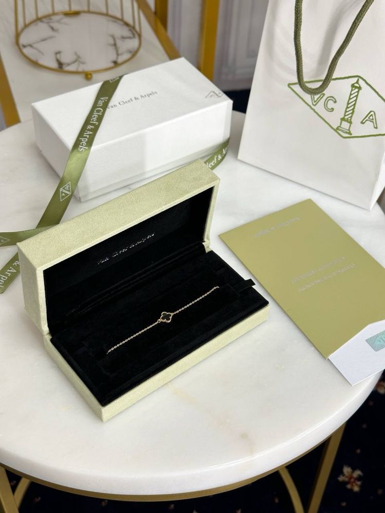 Браслет Van Cleef