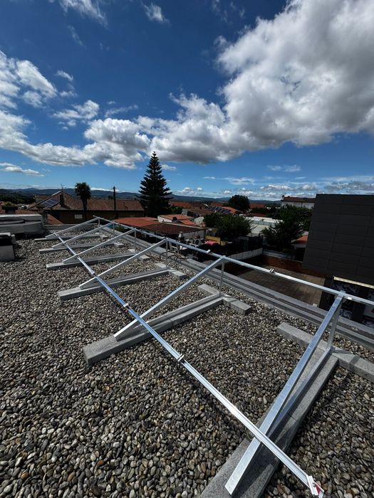 Instalação de painéis solares fotovoltaicos