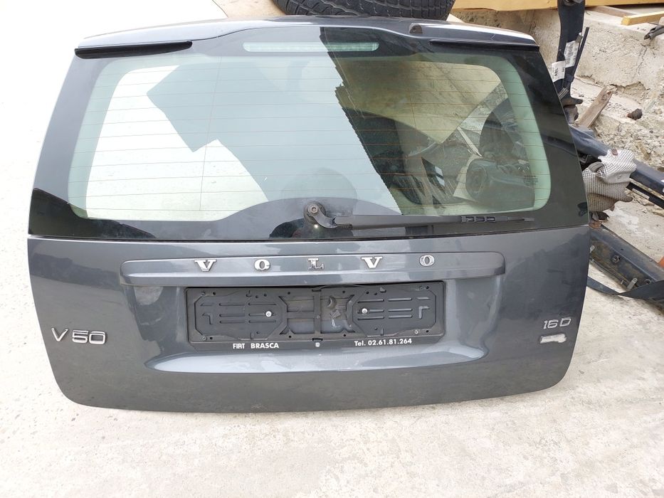 Дверка двері дверь ляда Volvo V50 Вольво В50