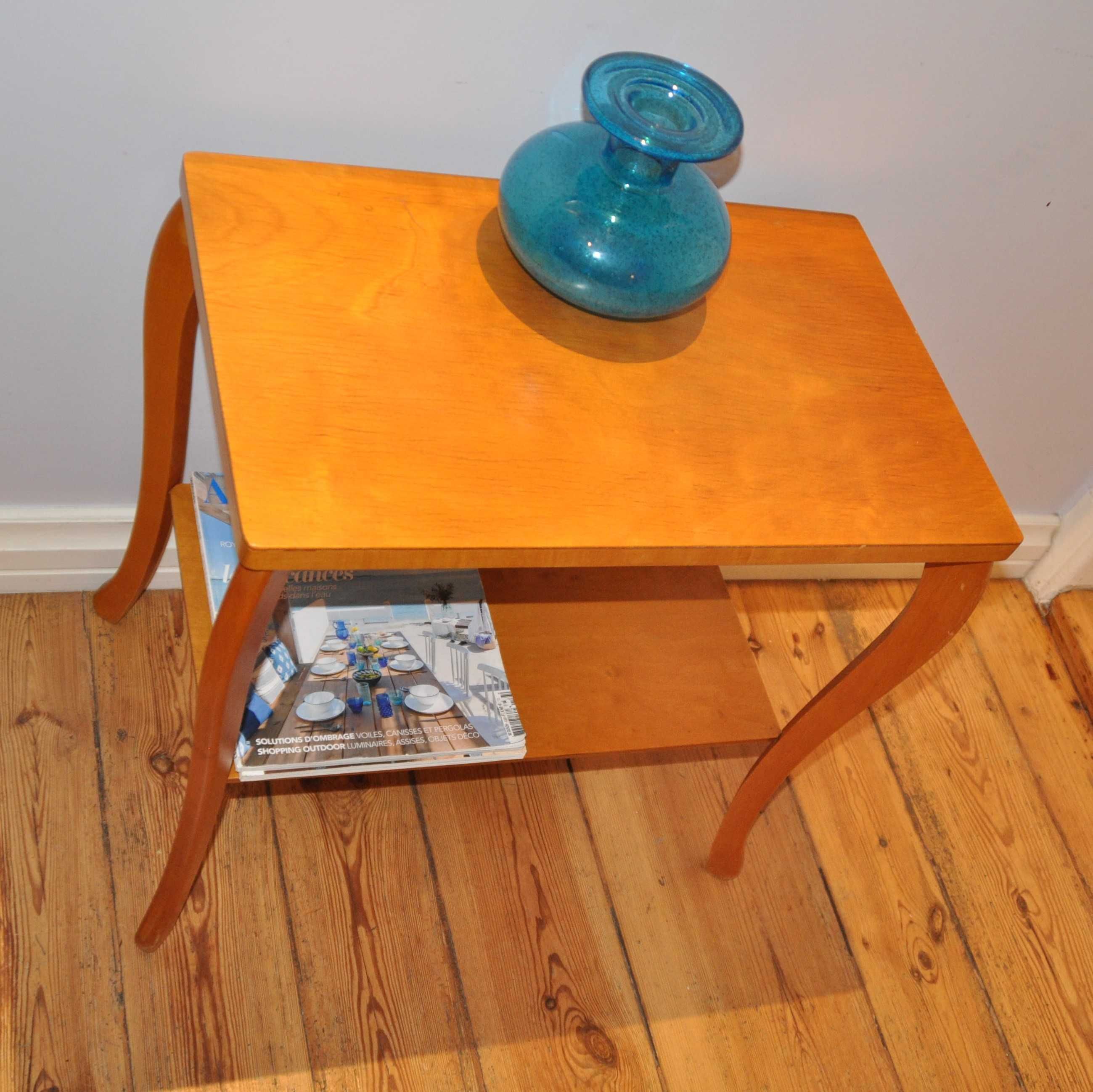 Stół w stylu Biedermeier