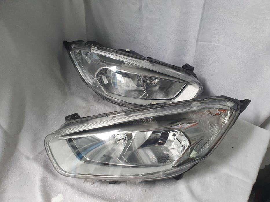 Lampa lewa prawa komplet Ford Transit Courier mk2 Europa