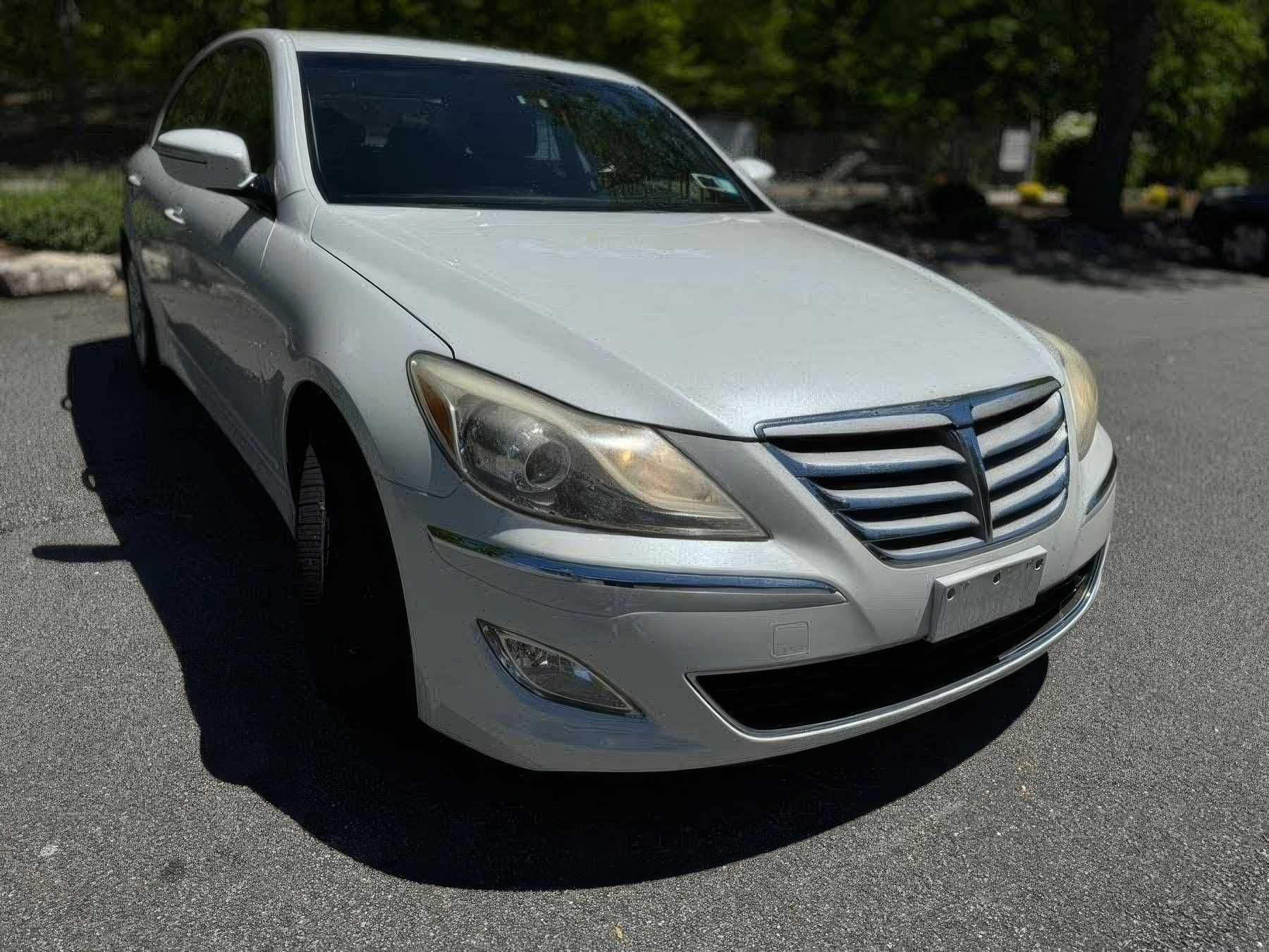 2012 Hyundai Genesis