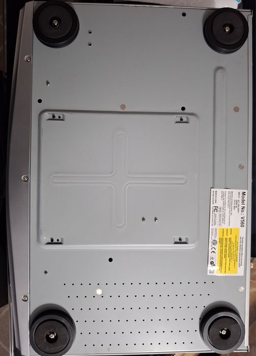 Leitor de DVD Mustek.