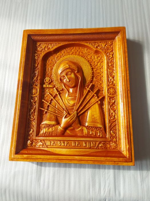 Продам икону ручной работы, натуральное дерево