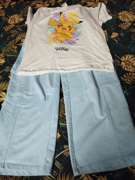 Spodnie dresowe  Sinsay 140 koszulka Pokemon Cool Club  zestaw