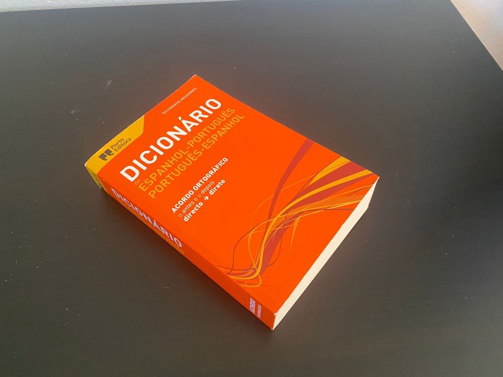 Dicionário Espanhol-Português e Português-Espanhol