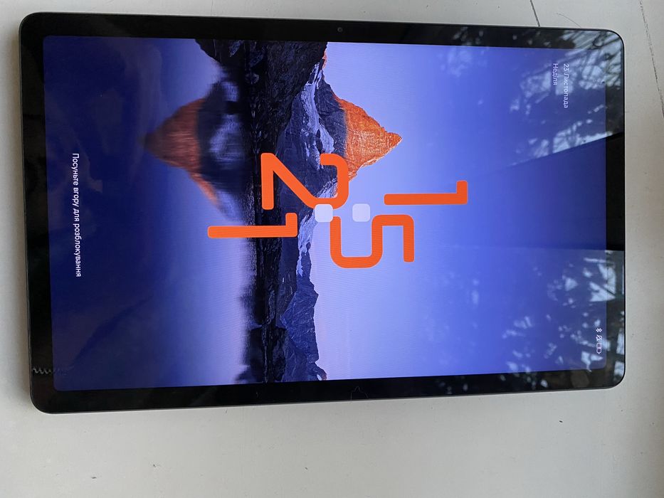 Продаю планшет Redmi в отличном состоянии.