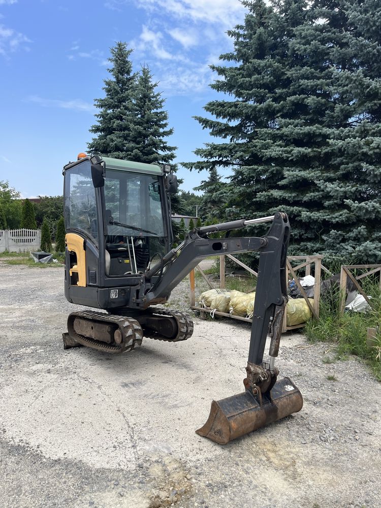 Minikoparka volvo ec15c