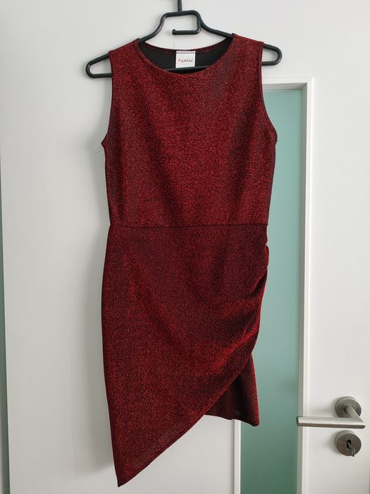 Brokatowa elegancka sukienka mini wcięcie w talii zwężenie na boku S