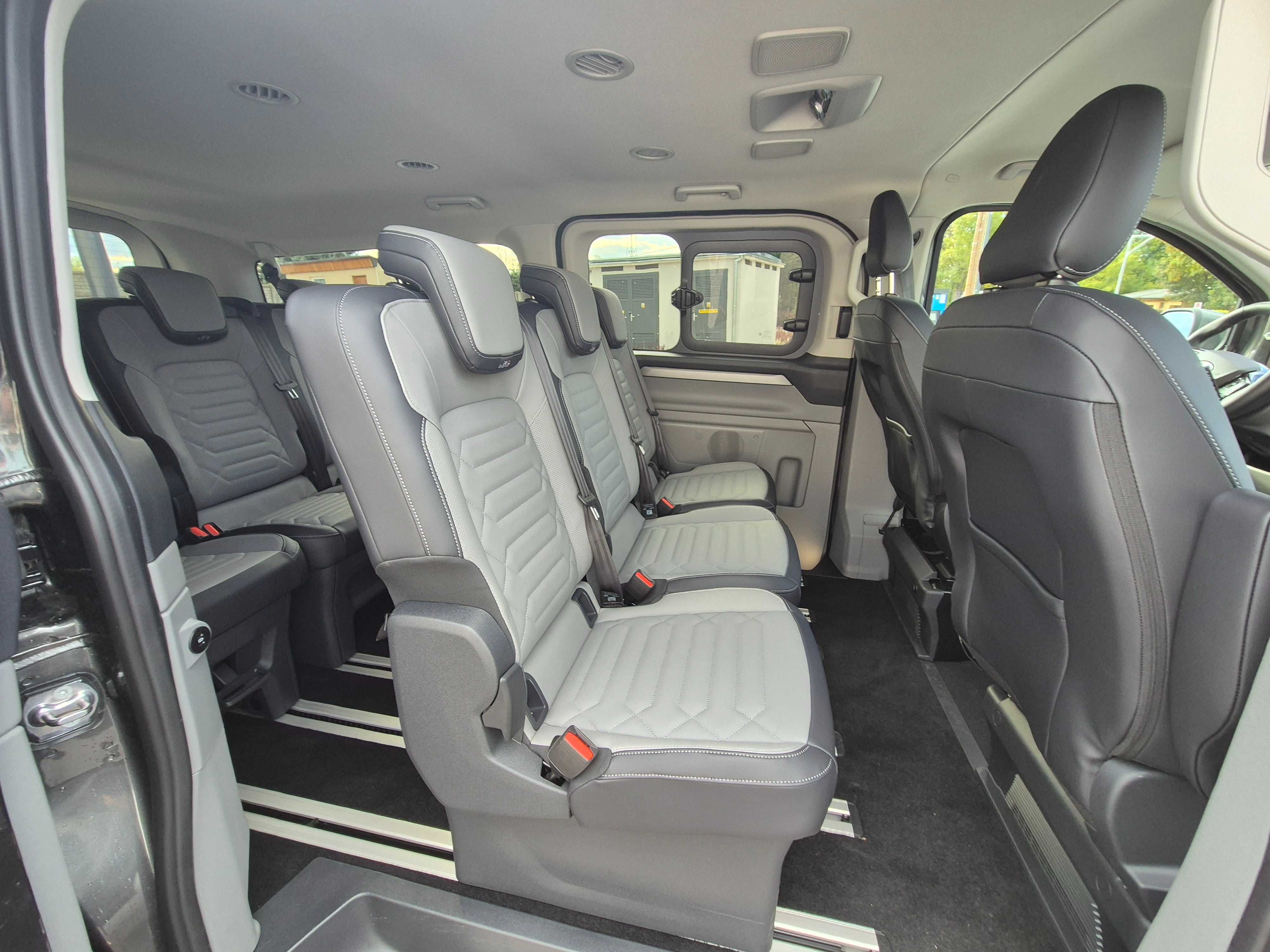 BUs Wynajem FORD Tourneo TITANIUM 2024 r  4x4
