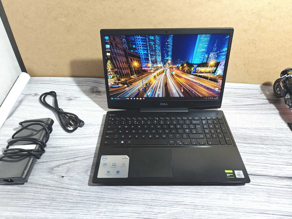 Ноутбук Dell G5 5500 15.6" FHD 144Hz 10750H 16GB 500GB SSD 1660ti 6Gb