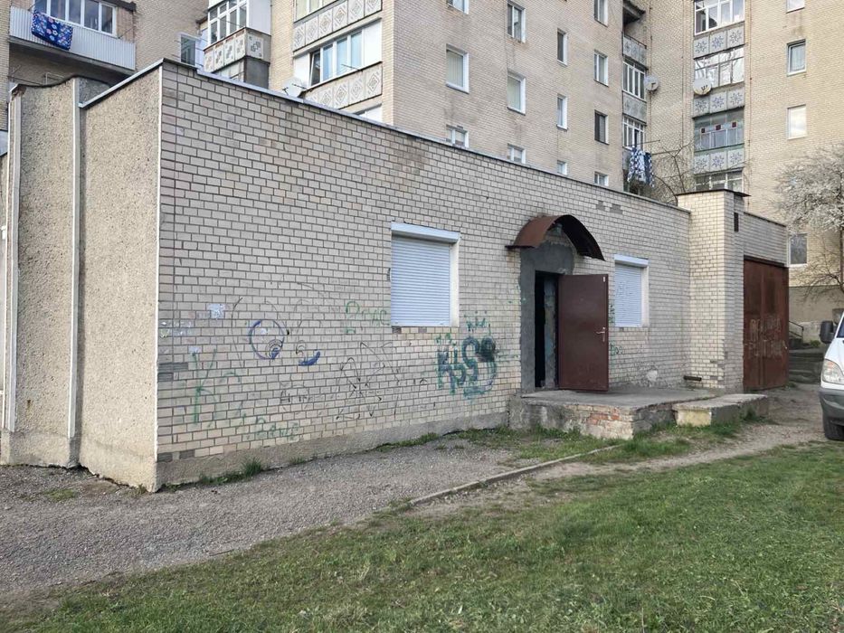 Продам або обмін не житлове приміщення площею 388м2