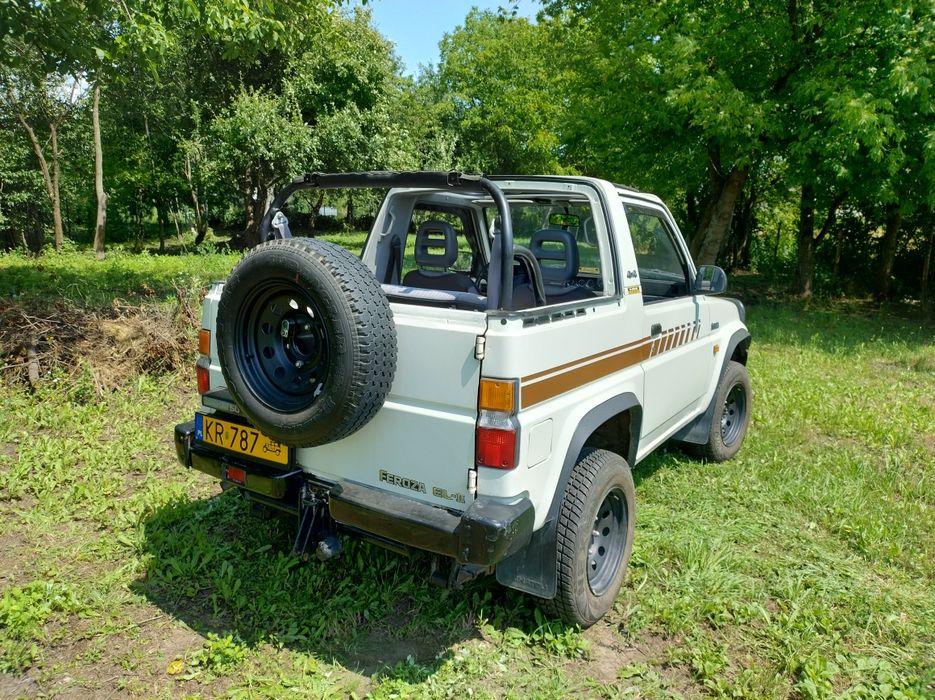 Daihatsu Feroza 1993 zamiana?