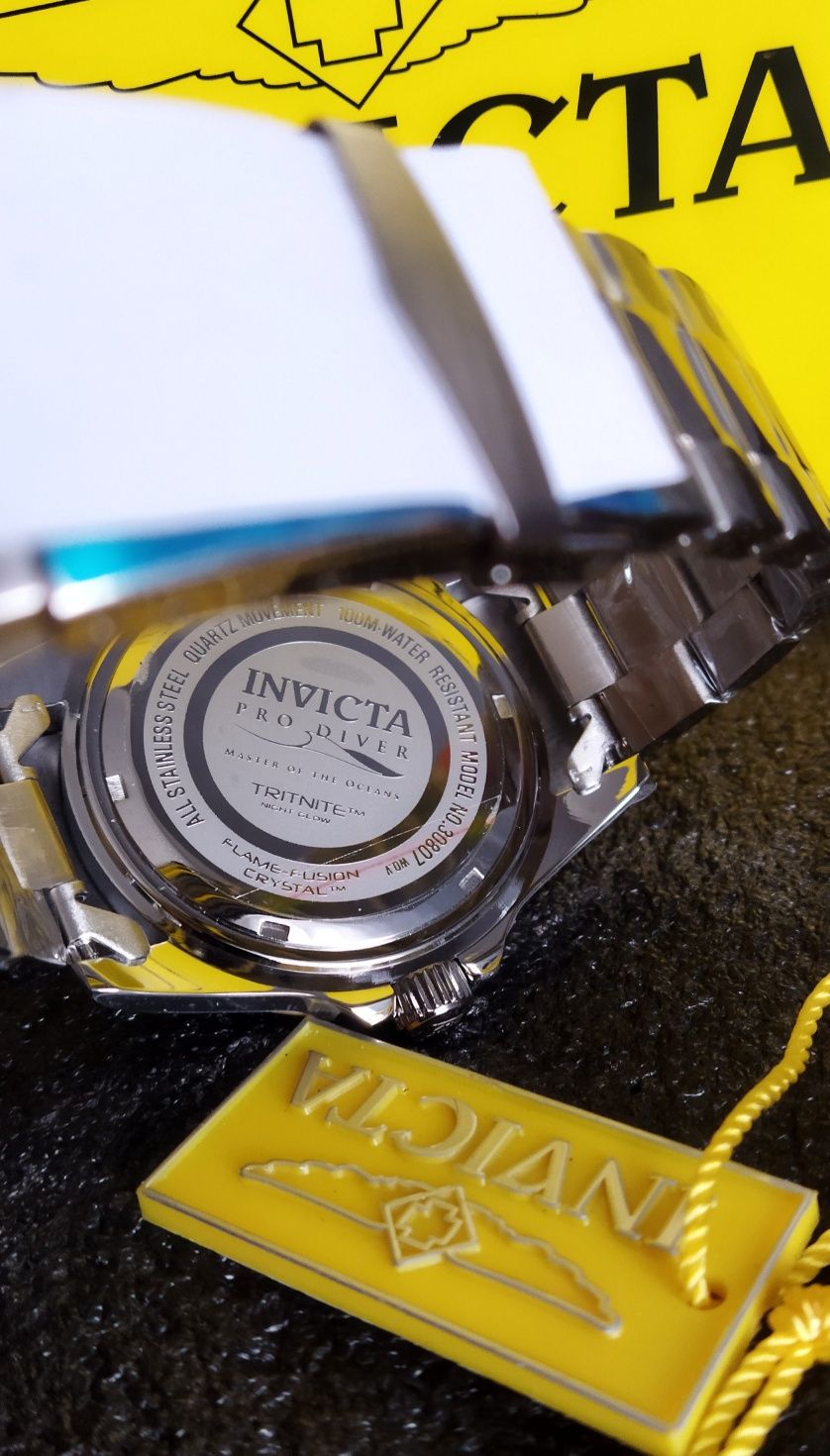 Invicta 30807 43 мм акула - молот