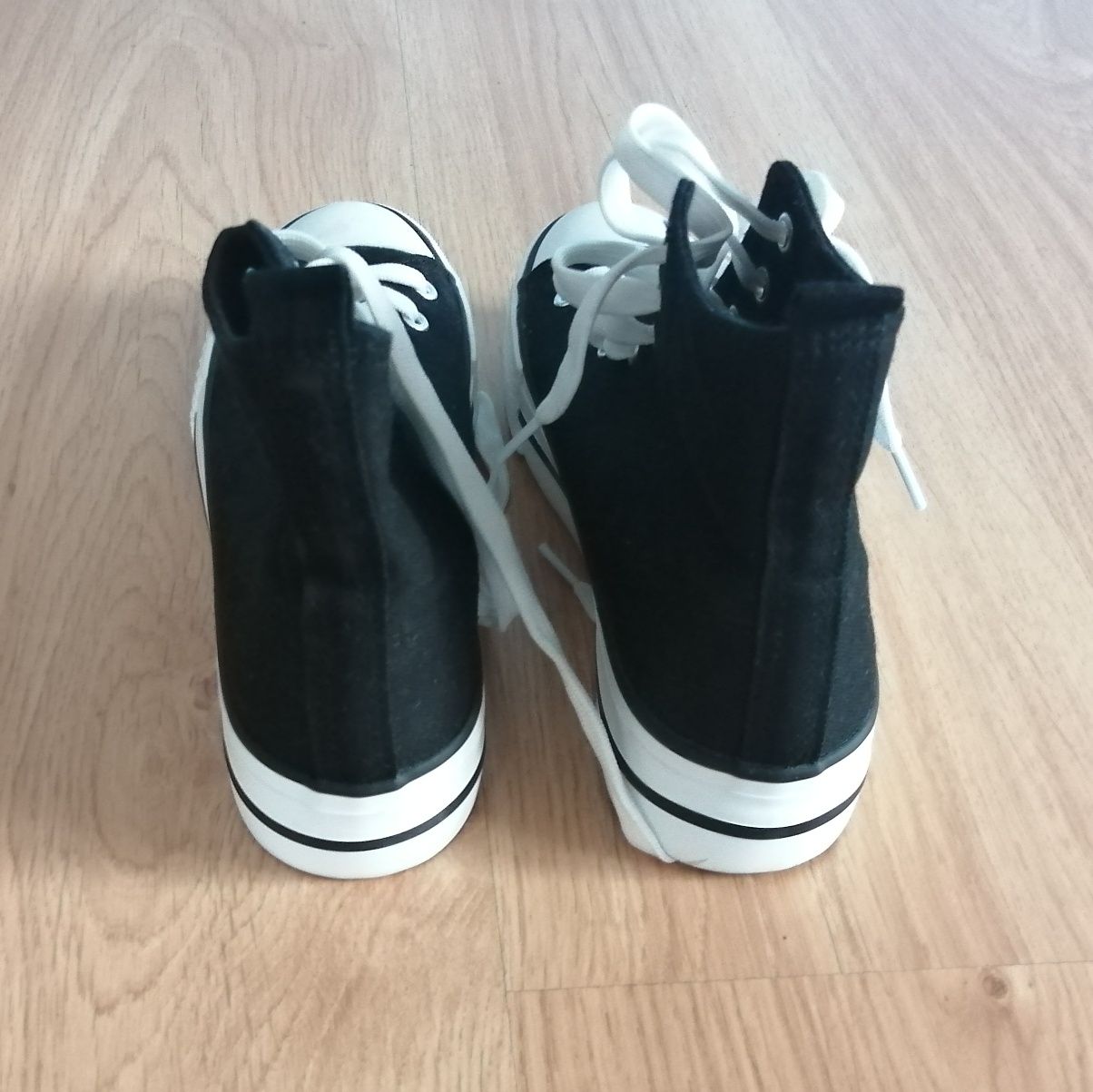 Trampki Nowe 38 ccc