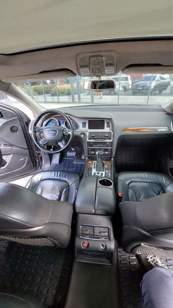 Audi Q7 без пневмо 7 мест