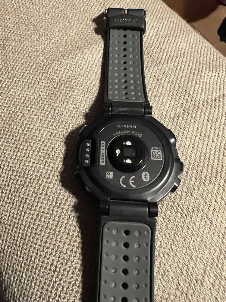 Relogio Garmin Forruner 235