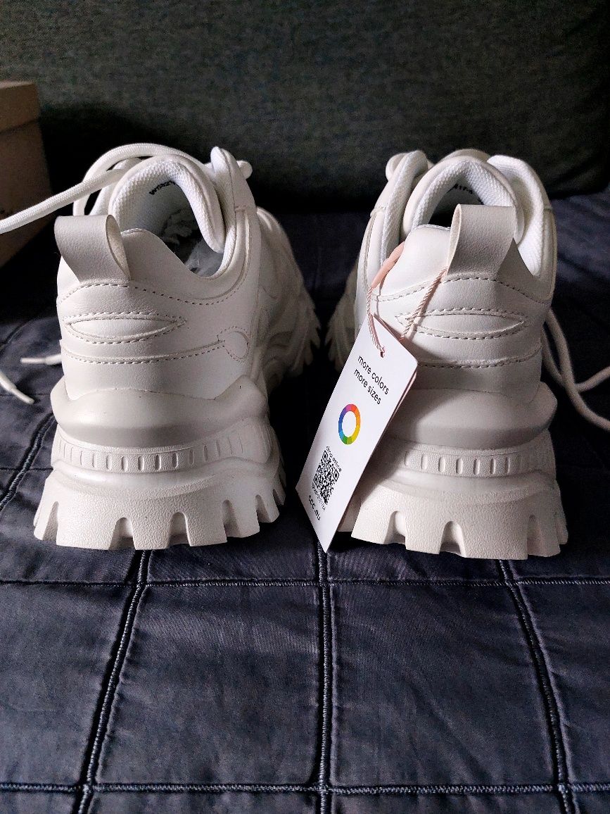 Buty sportowe, adidasy, trampki damskie, rozm. 36.