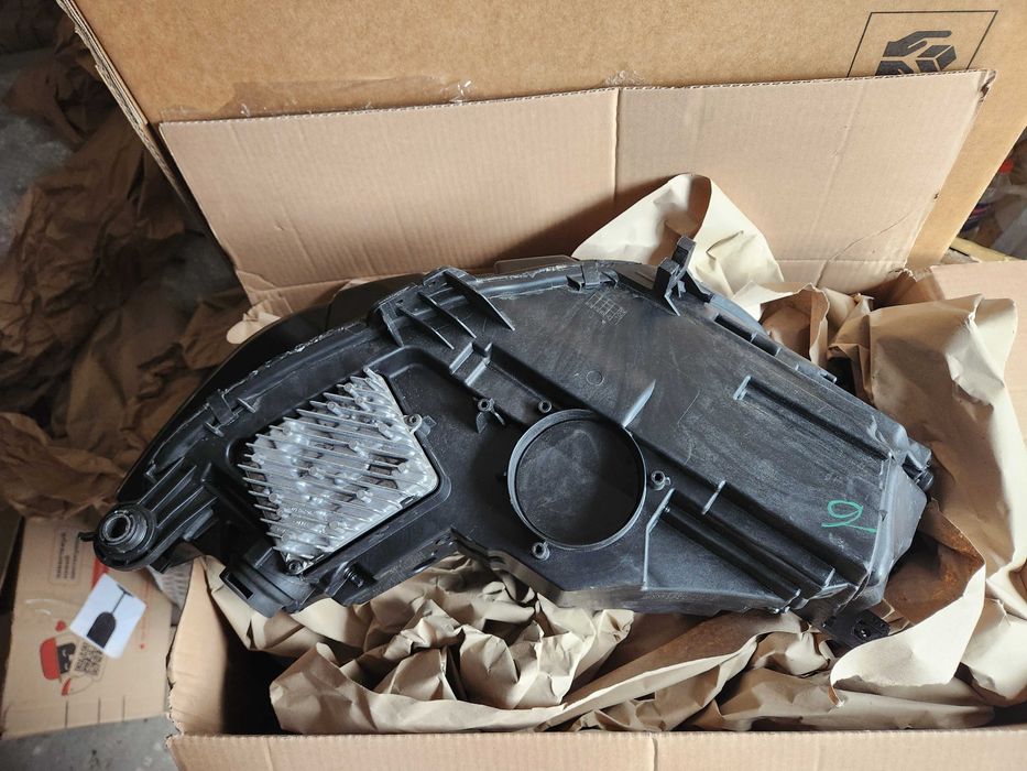 Ціла Audi A4 B9 2020- передня ліва FULL LED фара Європа 8W0941033D