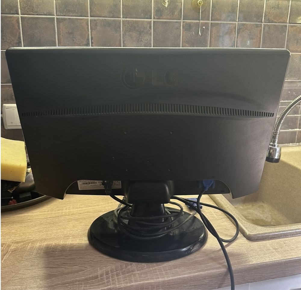 Монітор LG Flatron W1943SS-PF