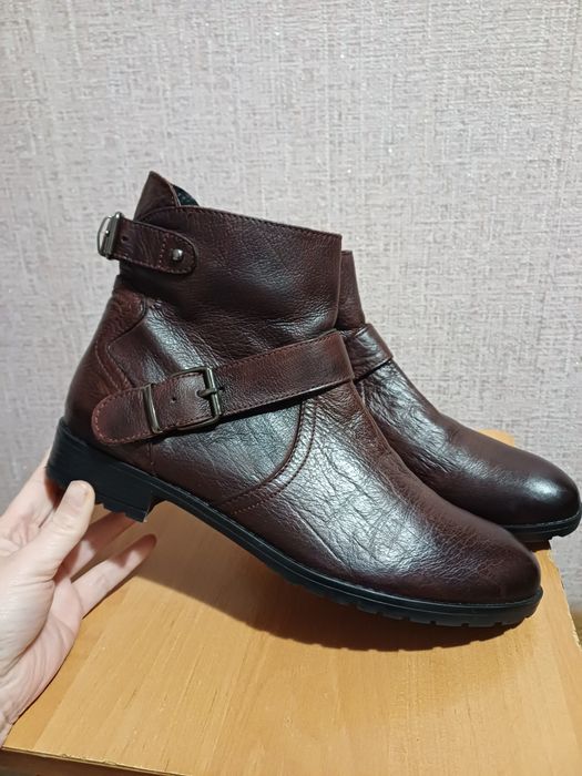 Жіночі шкіряні черевики