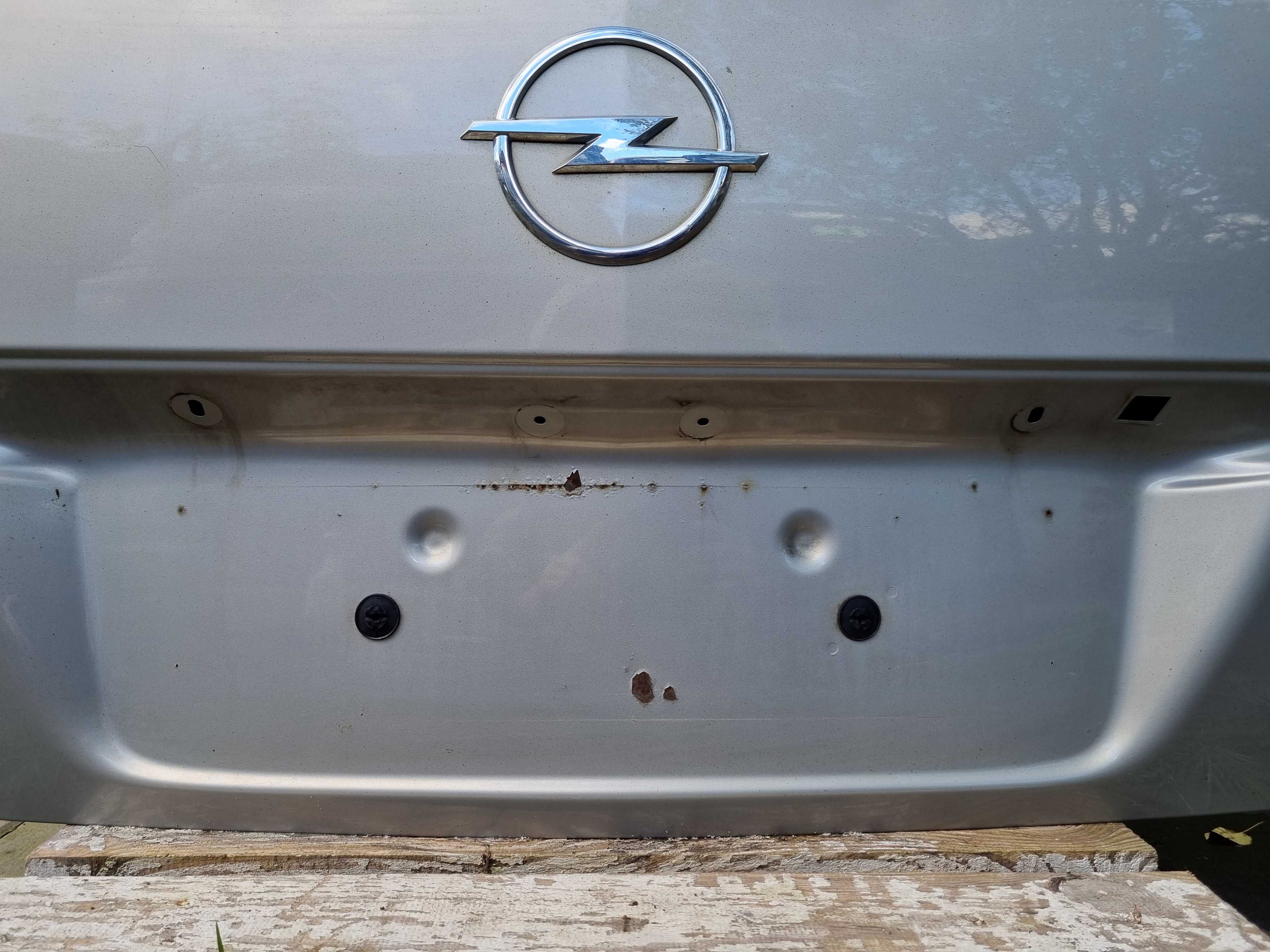 Opel Astra H Kombi Klapa Bagażnika Kolor Z167