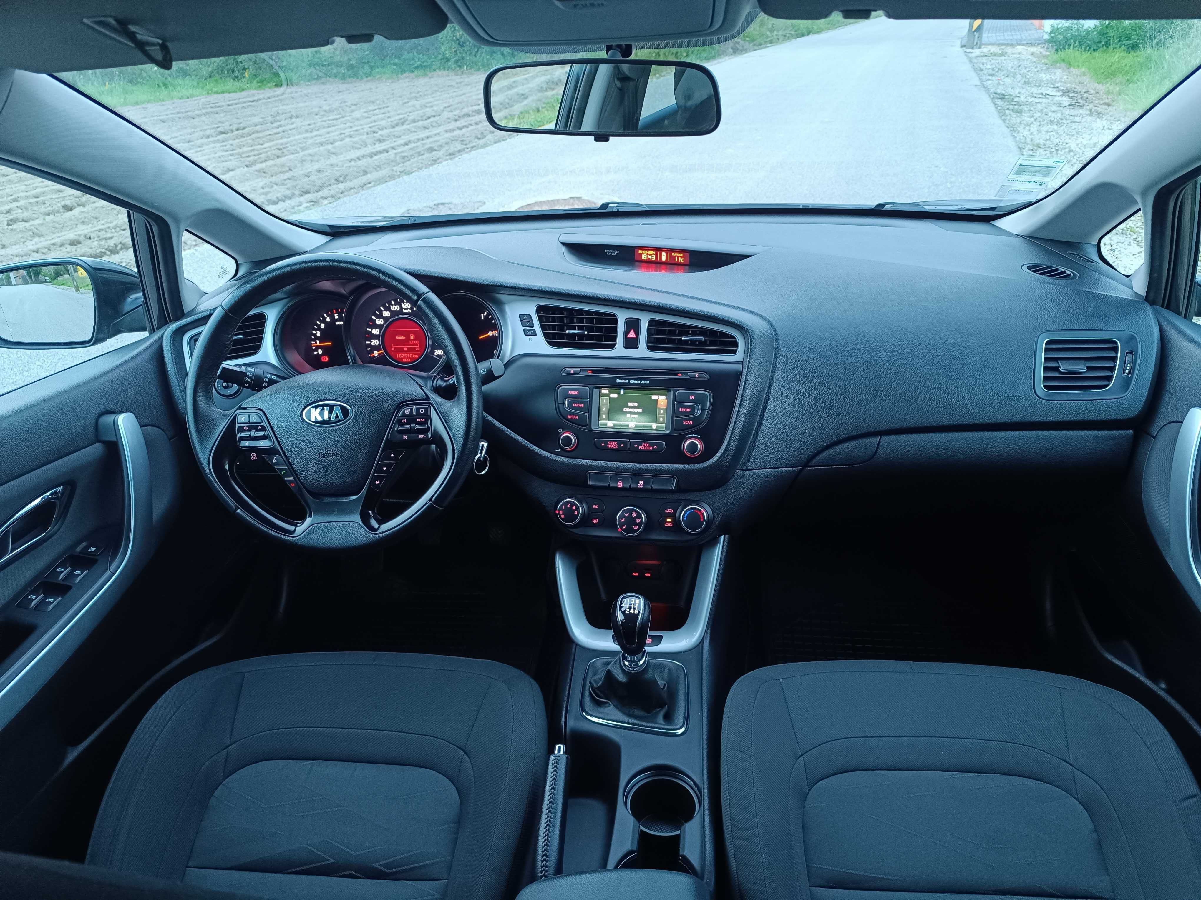 Kia Ceed SW 1.6 crdi 128cv- ESPETACULAR