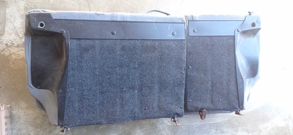 Сидения ВАЗ 2111 заднее,диван