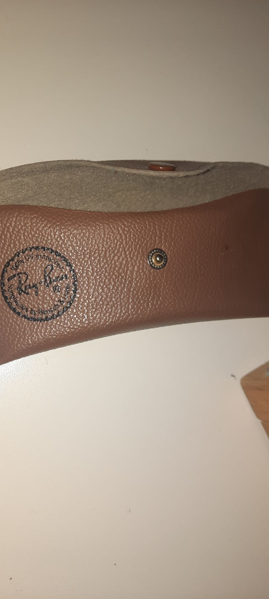 Etui na okulary Ray Ban używane