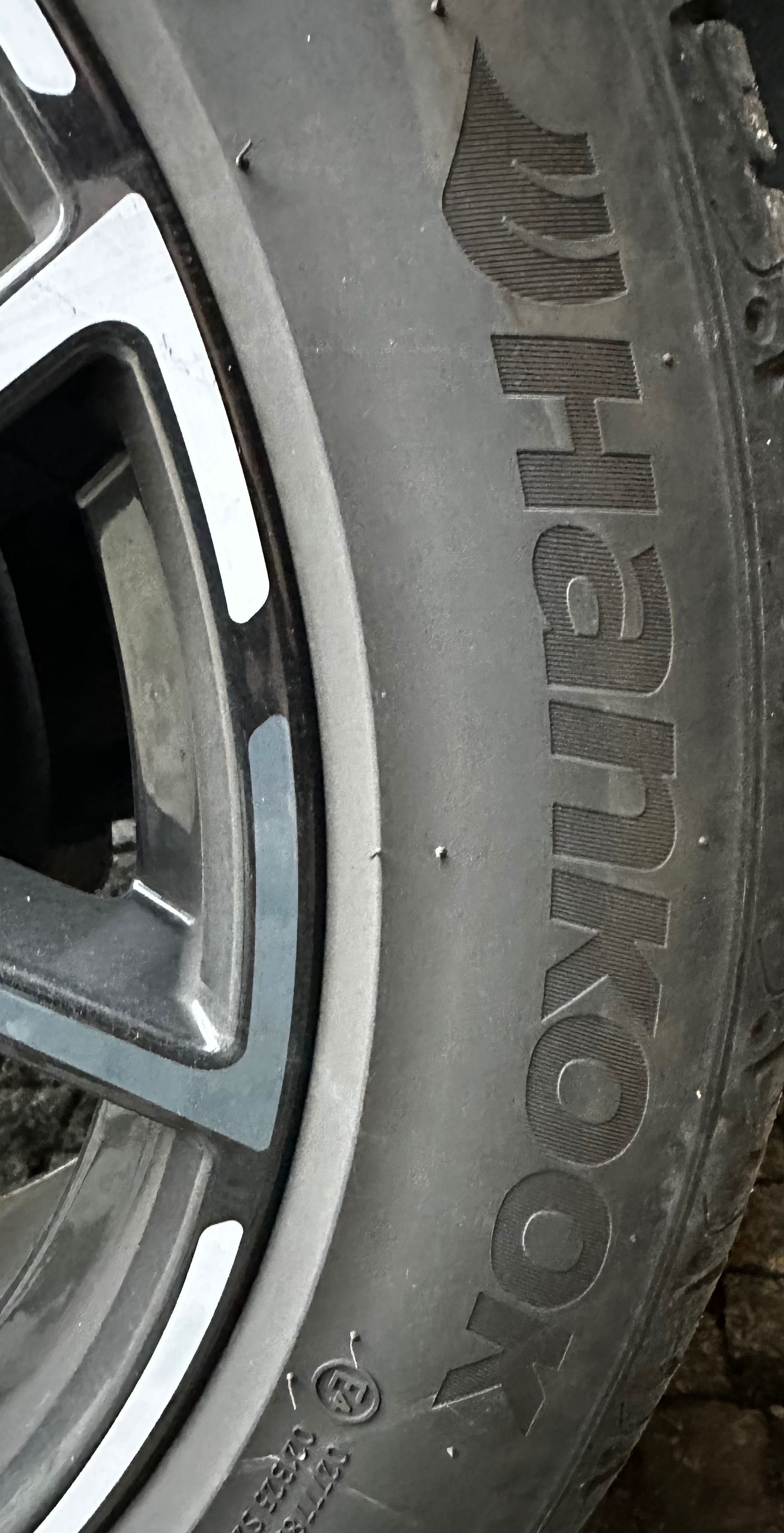 Opony letnie Hankook
Ventus S1 evo2 SUV 235/50 R19