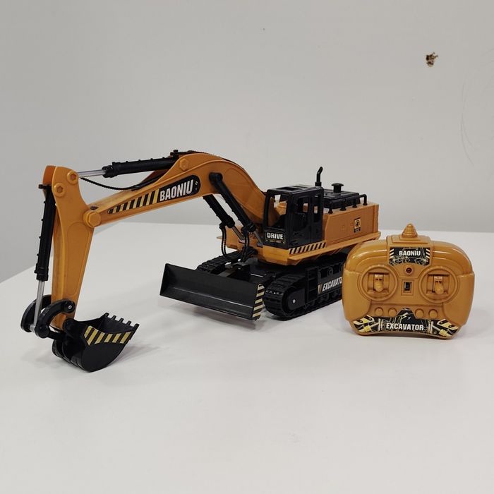Екскаватор бульдозер на радіокеруванні BAONIU Super Power Excavator