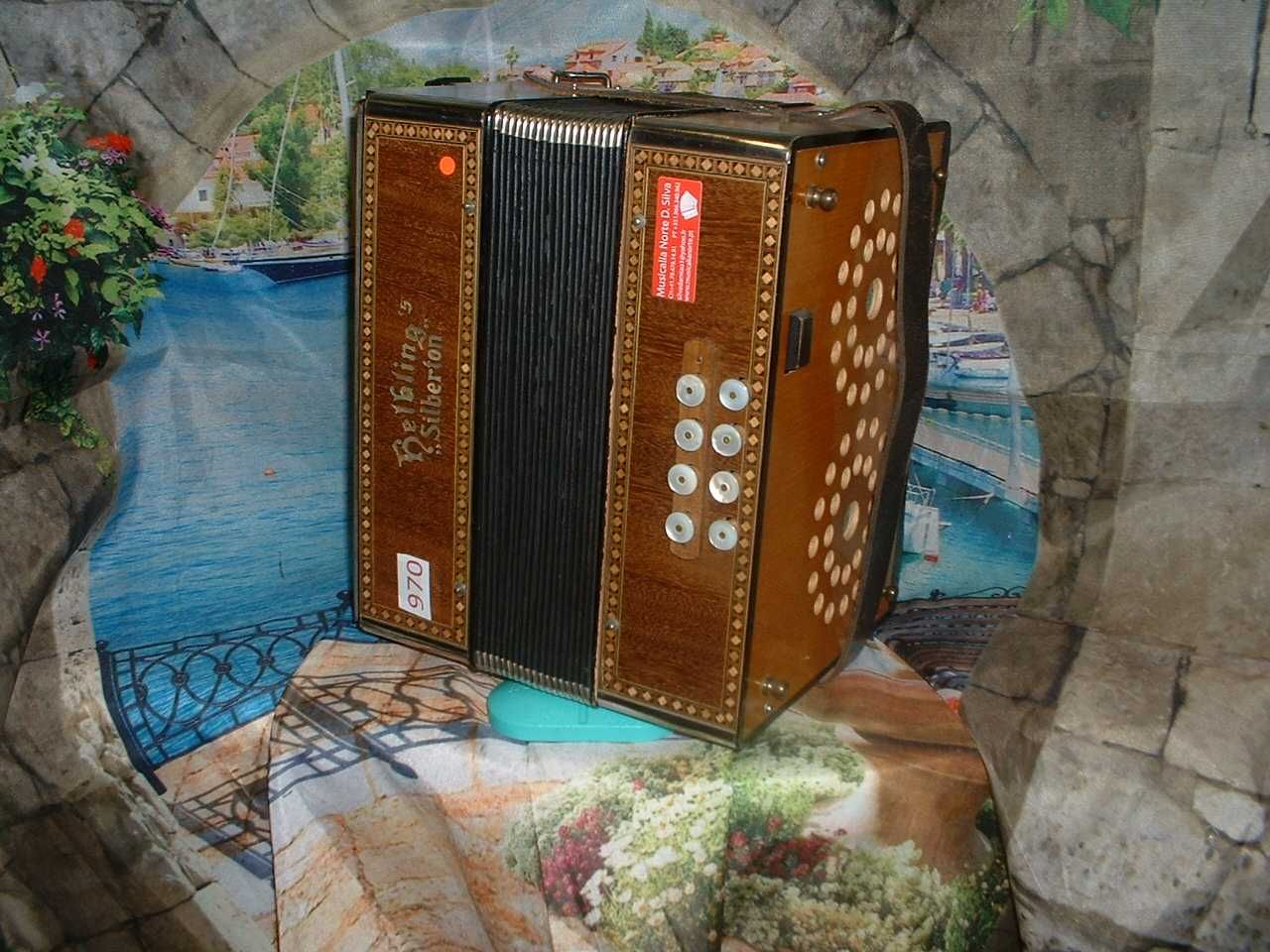 Concertina Avenda N . 970