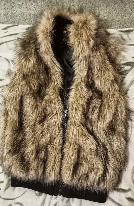 Жилетка меховая 34/36 размер