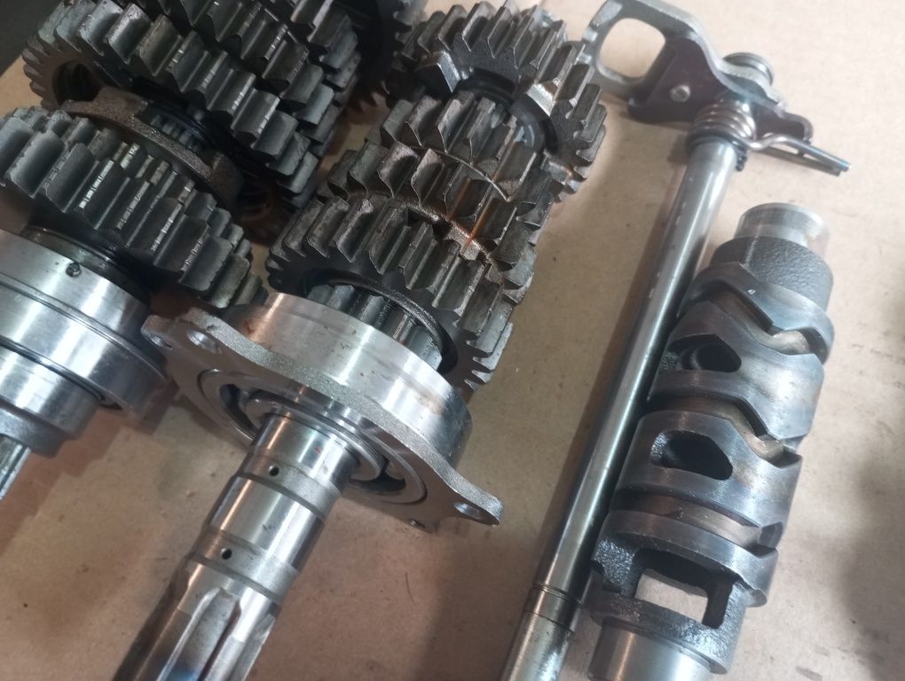 Skrzynia biegów wodziki programator wałek  Suzuki GSX 650 f 08-16 1.99