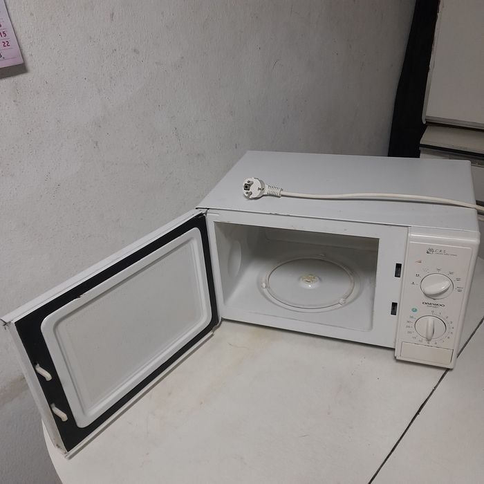 Micro hondas a.funcionar muito.bem