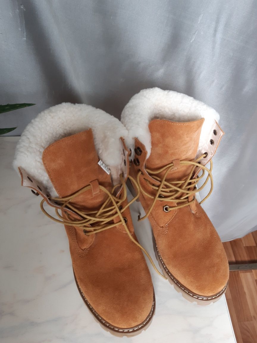 Женские зимние ботинки UGG, размер 37