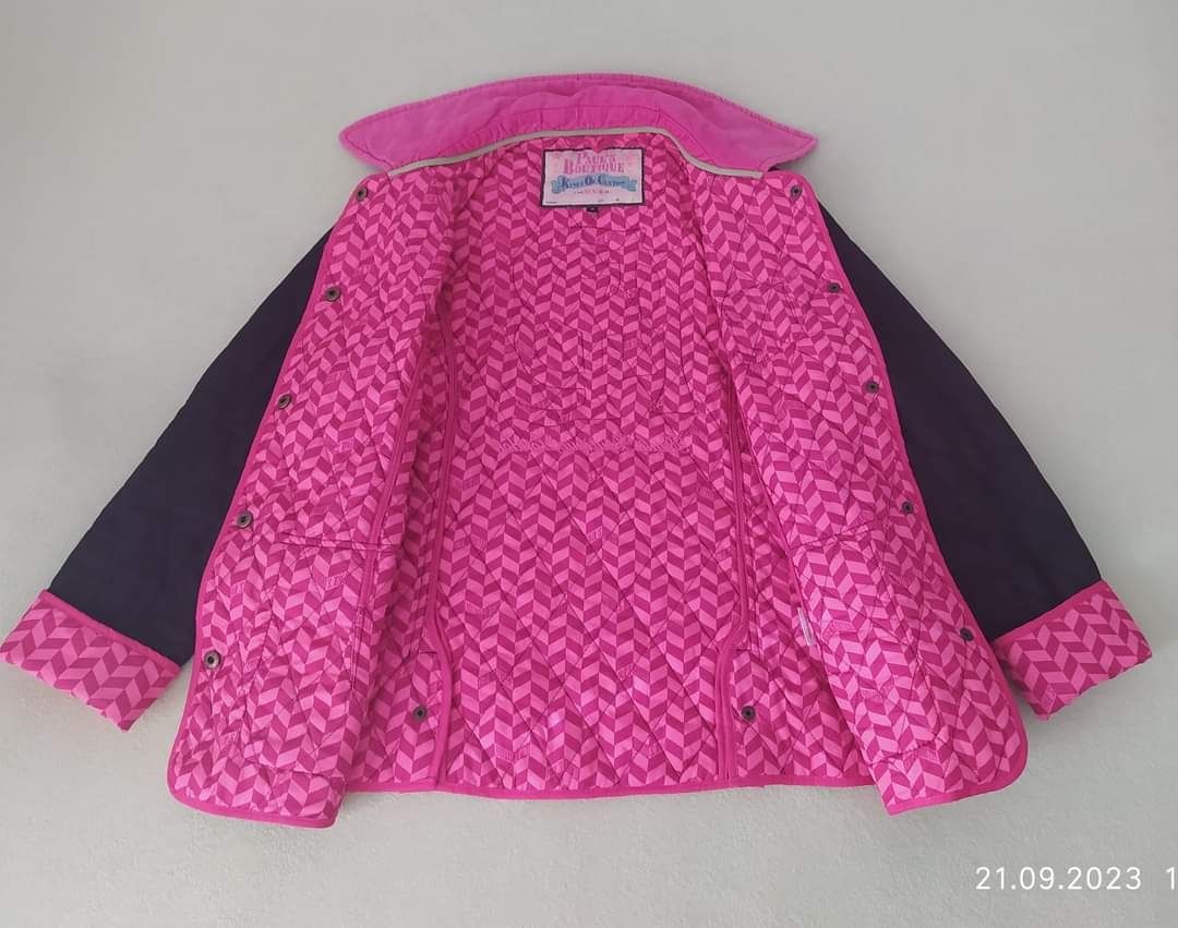Czarna pikowana kurtka z różową podszewką S/M