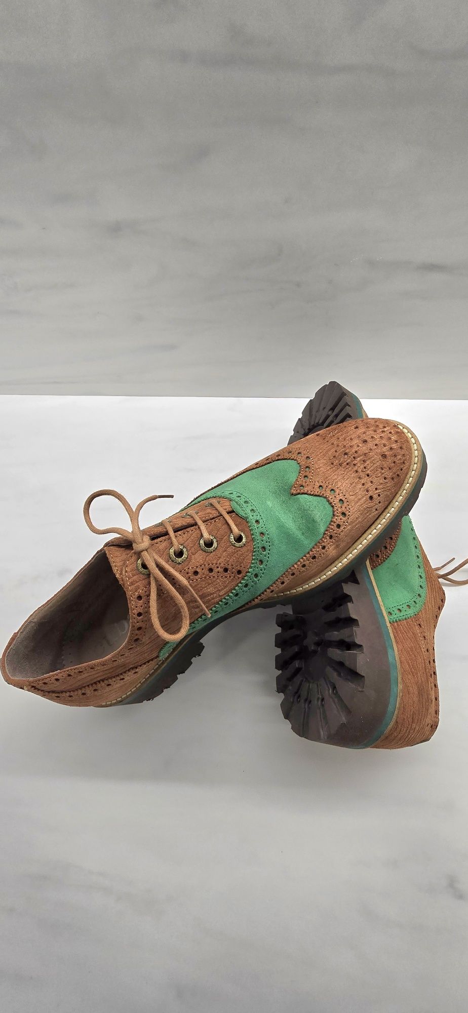 Sapatos homem cubanas 41