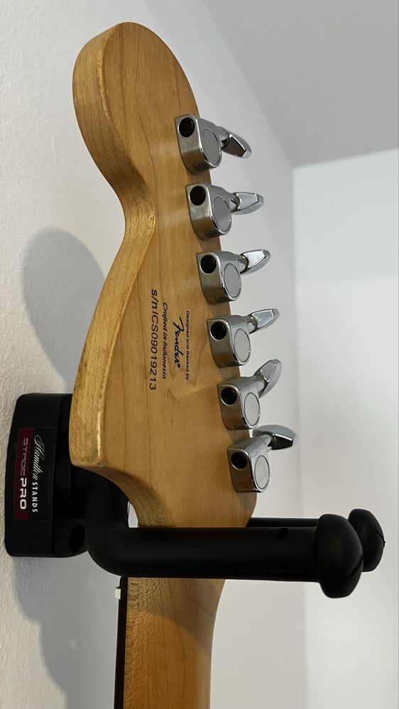 Squier Standard Stratocaster