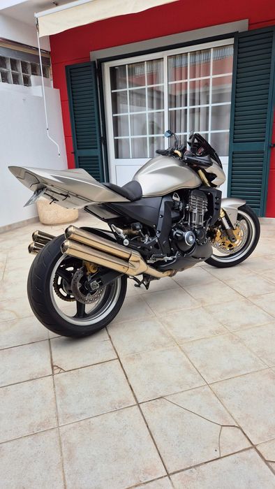 Vendo Kawasaki Z1000 - Titanium