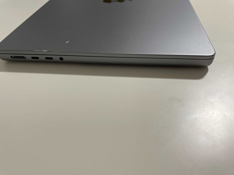 Ноутбук Apple MacBook pro 14 M1 pro/16gb/512 gb 2021 (MLY43) A2442