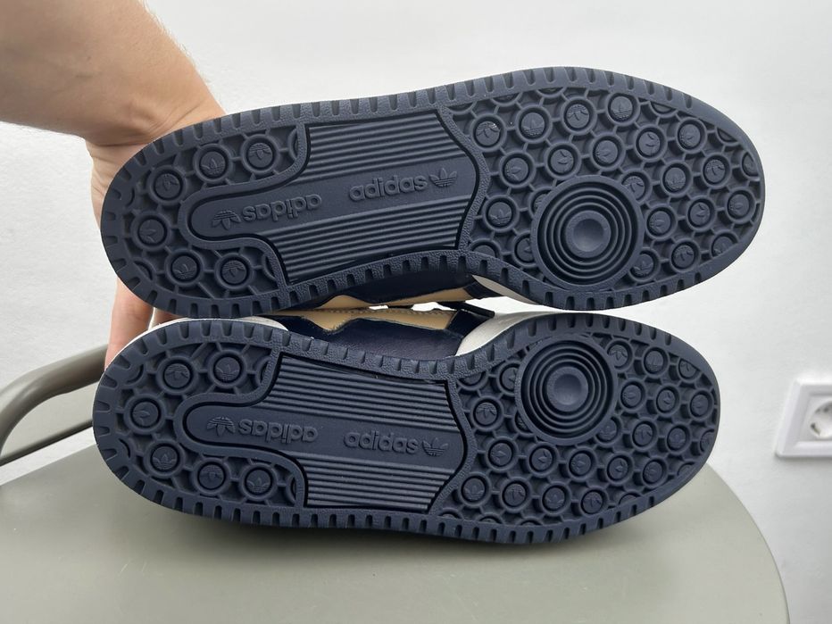 Оригінал! Кросівки Adidas Forum 39 розмір 03585