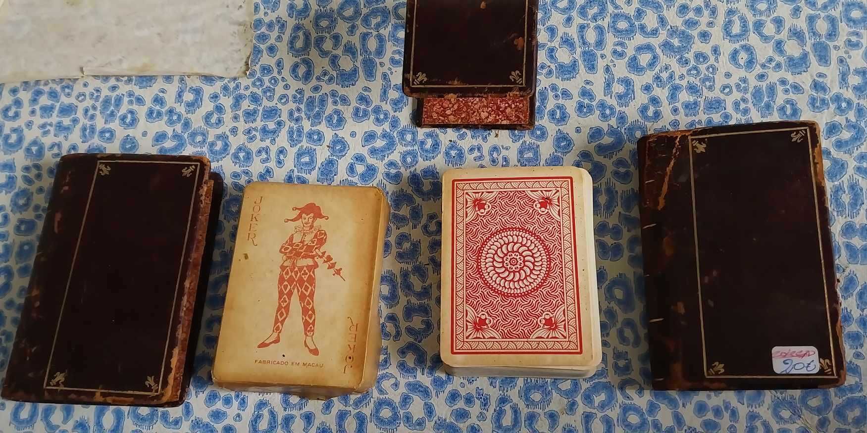 2 Pares de Baralhos de Cartas ANTIGOS com Estojo em Pele. INVULGAR