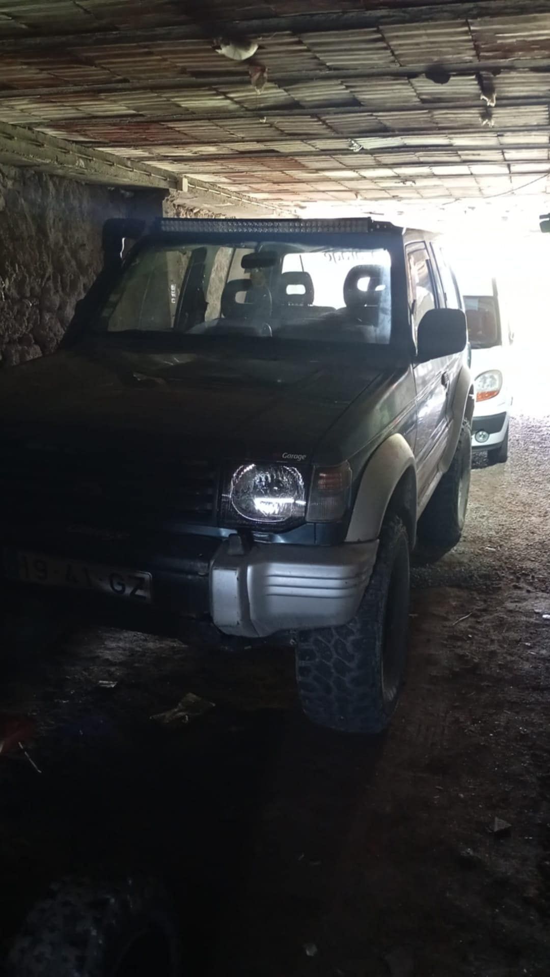 Mitsubishi pagero 2.5