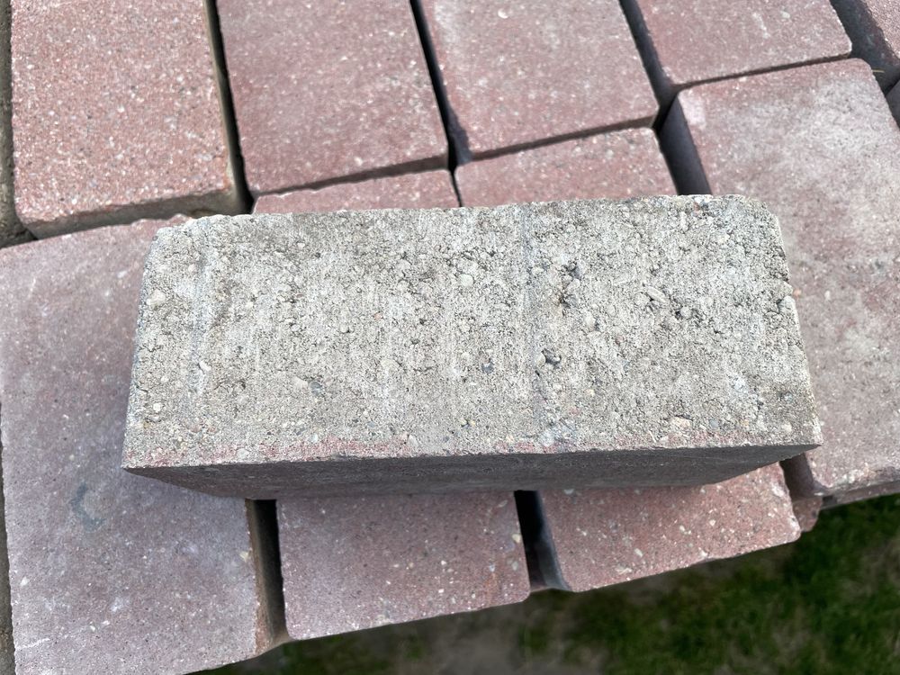 Kostka brukowa na podjazd 20x10x8